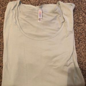 GUC Lularoe Classic T